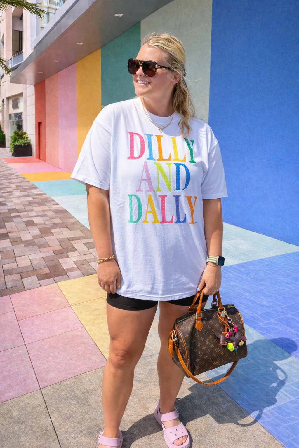 Dilly Dally Dottie White