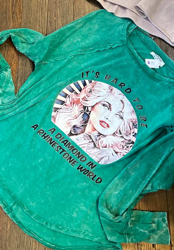 Its hard to be dolly Crop Zen