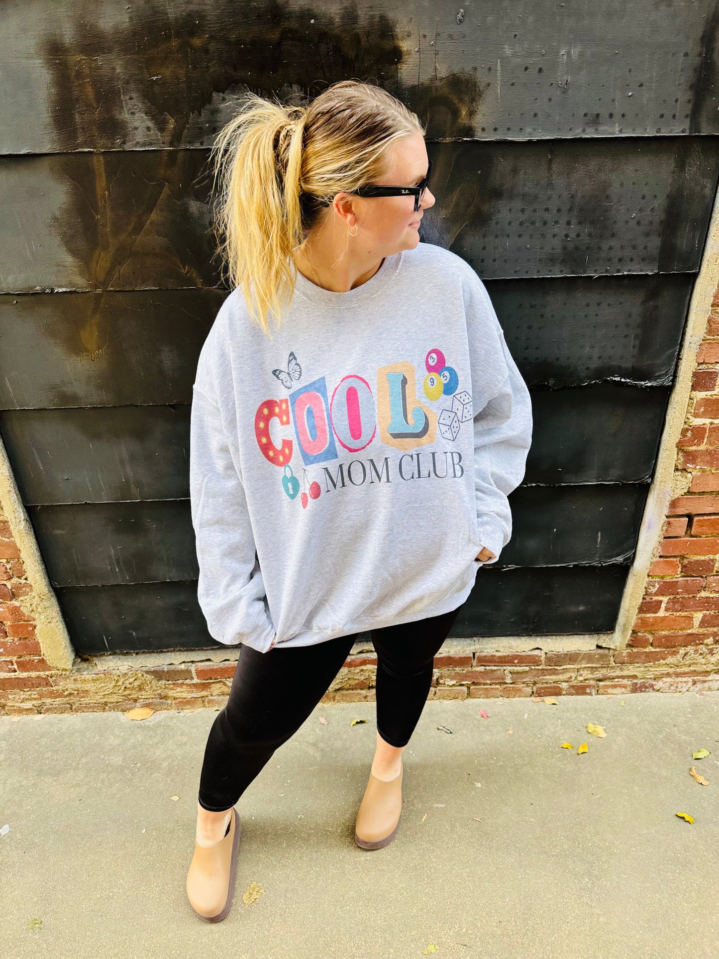 COOL MOM CLUB