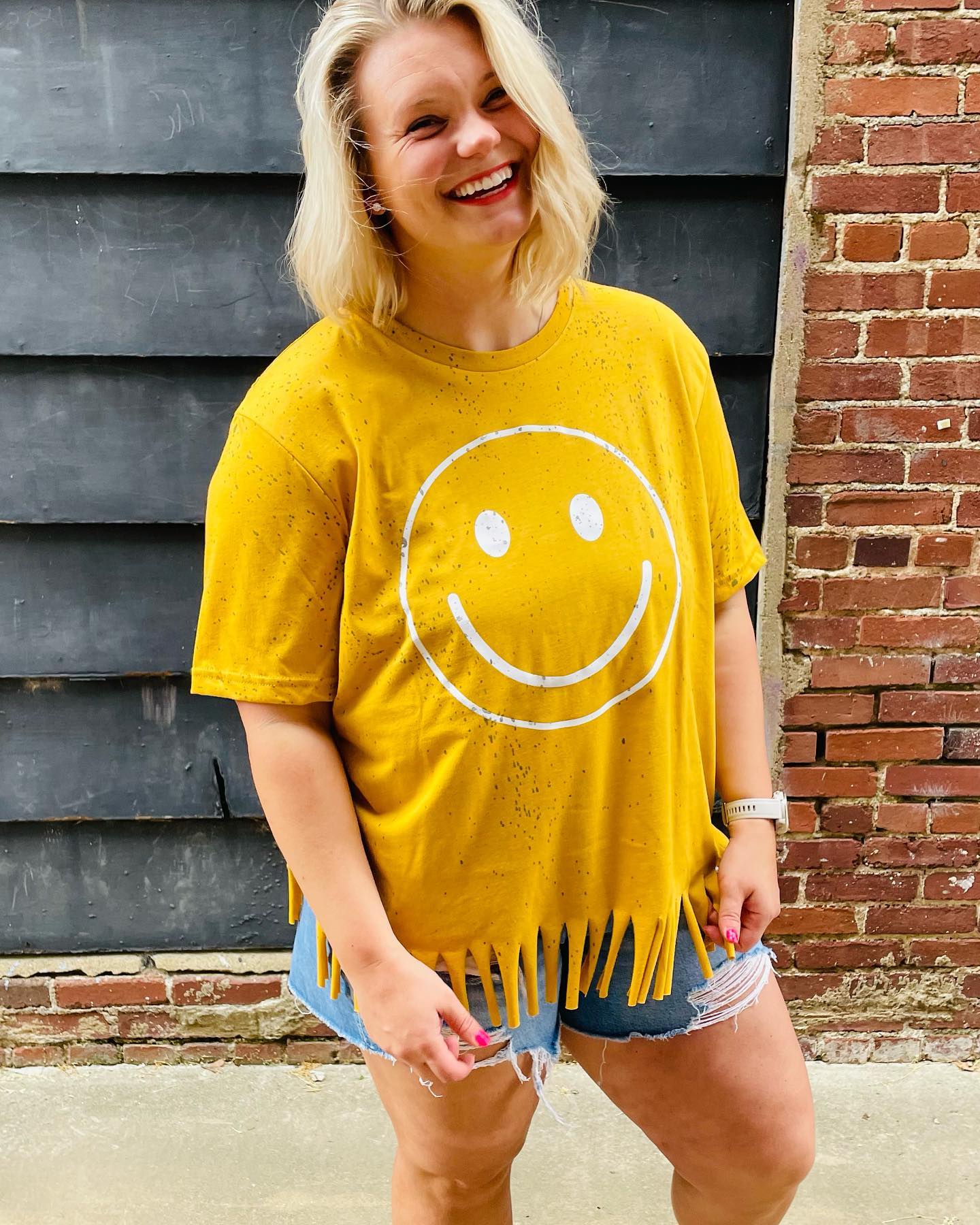 Smiley Tee (Mustard)